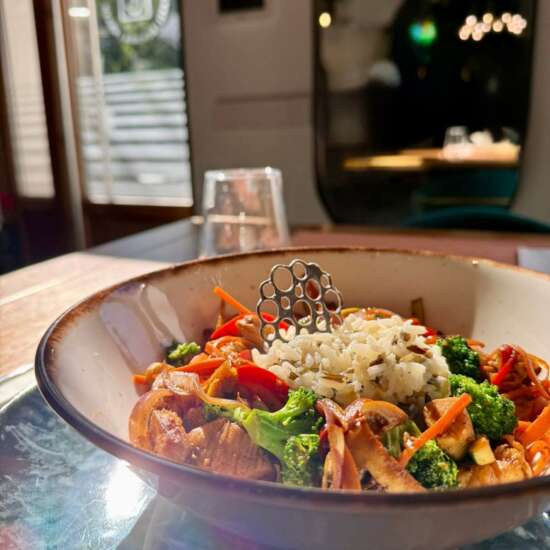 Orez în stil asiatic cu pui 400 g