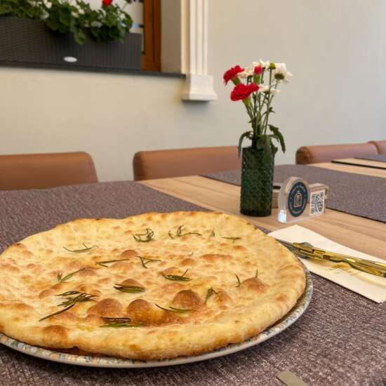 FOCACCIA CU ROZMARIN 300 g