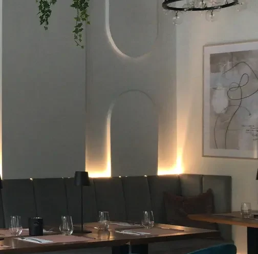 Tables of Charles restaurant